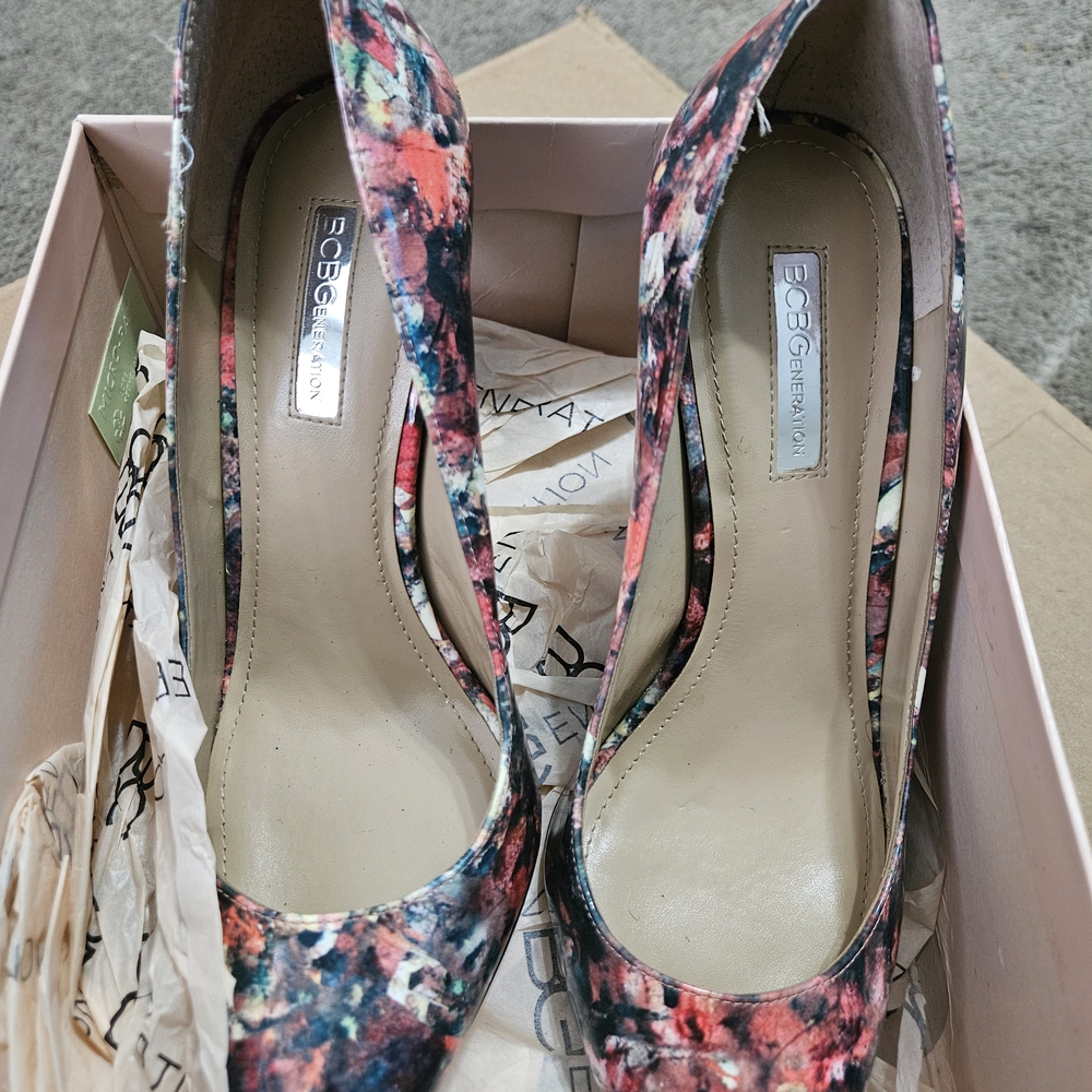 BCBGMAXAZRIA Women's Multicolor Heels